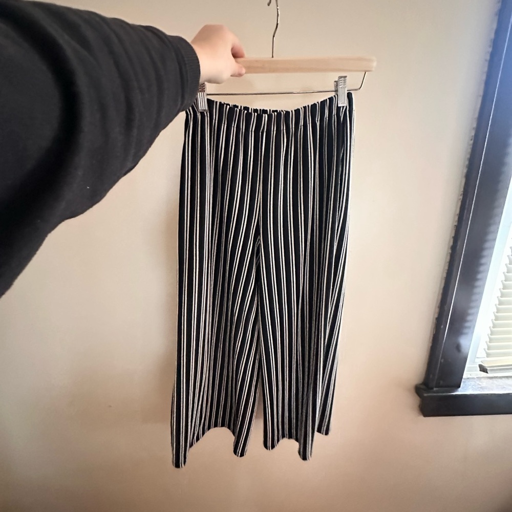 Black and White Striped Colottes